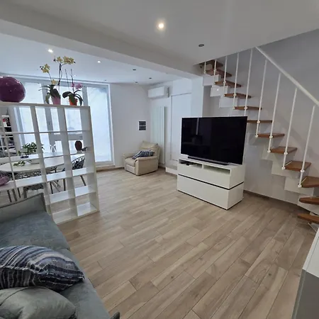 Stepfree Chiesa Nuova Apartament